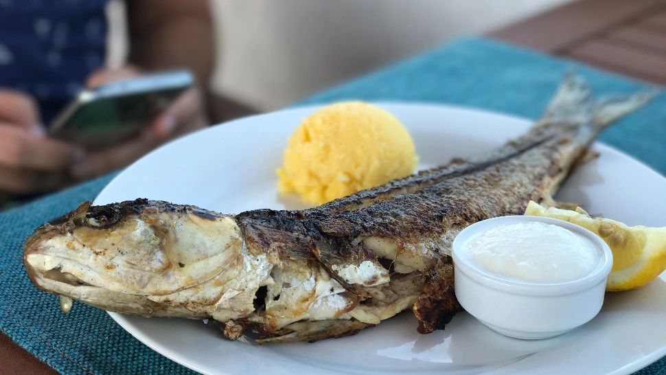  Cum poate peștele congelat să aibă gustul unuia proaspăt. Trucul de care bucătăresele trebuie să țină cont pentru o masă gustoasă 