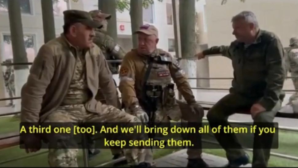 Prigojin a șters pe jos cu adjunctul lui Șoigu: „V-am distrus trei elicoptere. Și vom continua să o facem, dacă mai trimiteți” 