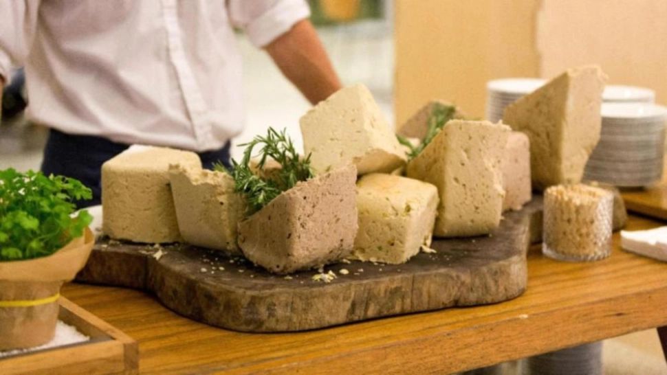 Ce este, de fapt, HALVAUA şi ce se întâmplă în corpul tău când o mănânci. Adevărul despre cel mai consumat produs de post