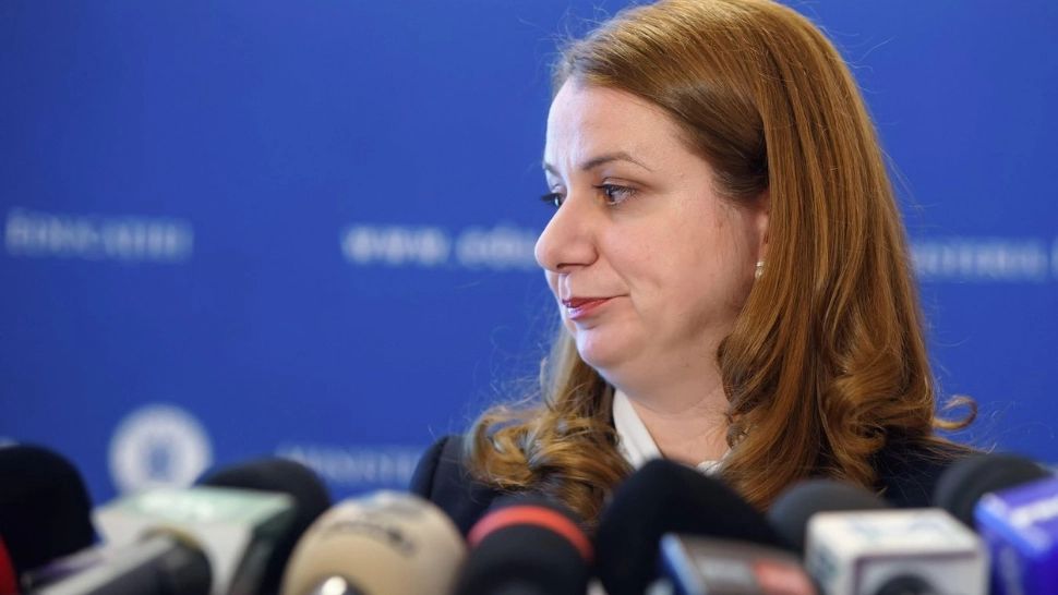 Oficialii încearcă să îi împace pe profesorii în grevă. Ce spun Marius Budăi și Ligia Deca despre noua Ordonanță de Urgență privind salarizarea în sistemul de educație