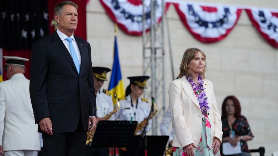  Ambasadoarea SUA la București: „Româna este a doua limbă vorbită în sucursalele Microsoft din toată lumea”