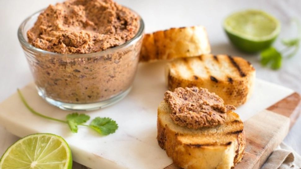 Alimentele de post care sunt o adevărată otravă pentru organismul tău! O singură masă conține până la 50 de E-uri. Avertismentul InfoCons 