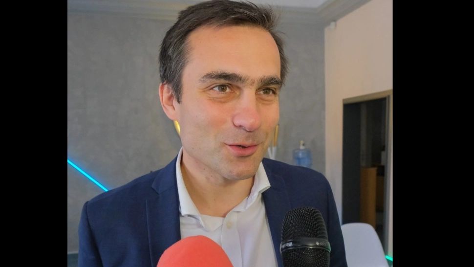 Primarul Brașovului, exmatriculat din facultate pentru a doua oară. Detaliile „rușinoase” din CV pe care edilul le-ar vrea ascunse