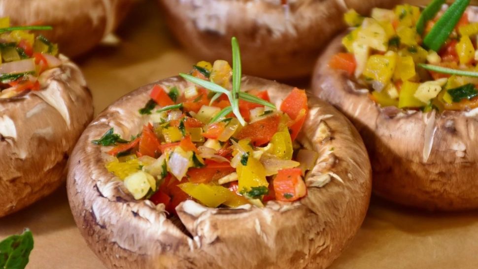 Ciuperci umplute la cuptor - De câte ingrediente este nevoie pentru cea mai simplă și delicioasă rețetă