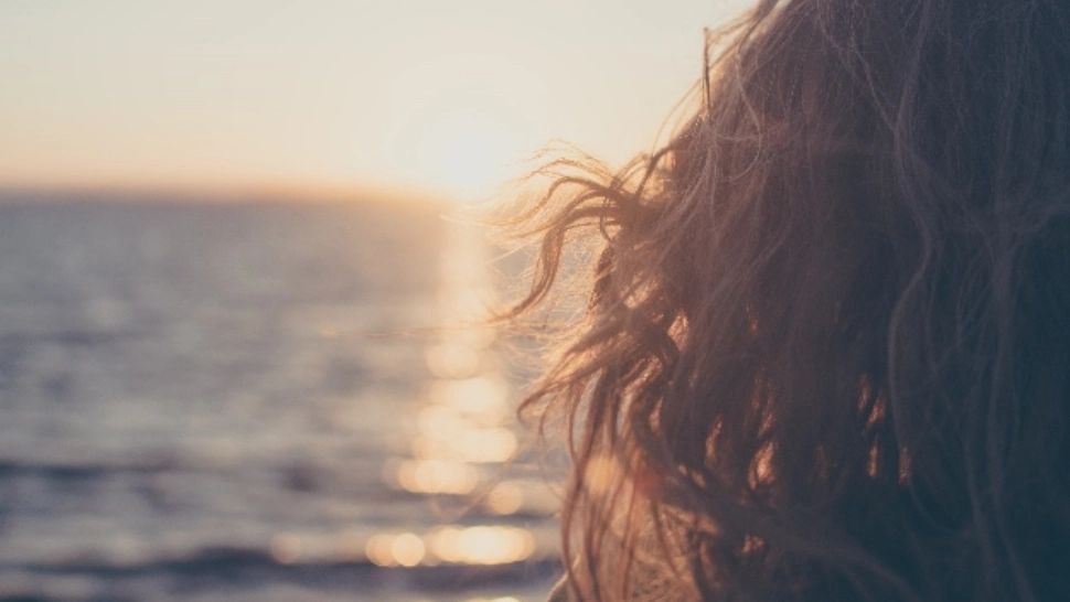 Cei mai eficienți 6 pași pentru creșterea mai rapidă a părului - Să nu uiți de secretul transmis din bătrâni