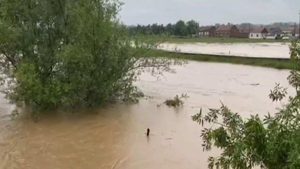 Județul Caraș Severin, sub foc continuu - Cod ROȘU de inundații joi noapte, emis de hidrologi