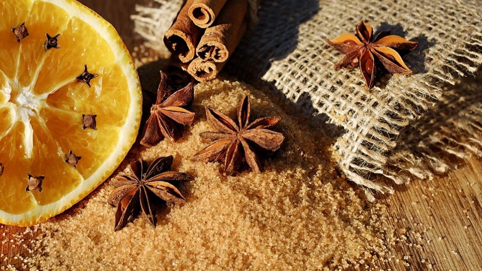 Condimente care înlocuiesc zahărul. Dau extra savoare preparatelor și te scapă de efectele negative ale blamatului ingredient