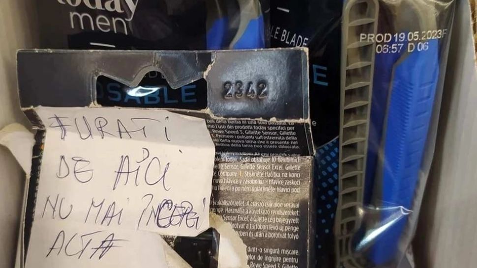 „Furați de aici, nu mai începeți alta” - mesajul inedit care a surprins clienții unui supermarket din Alba Iulia 