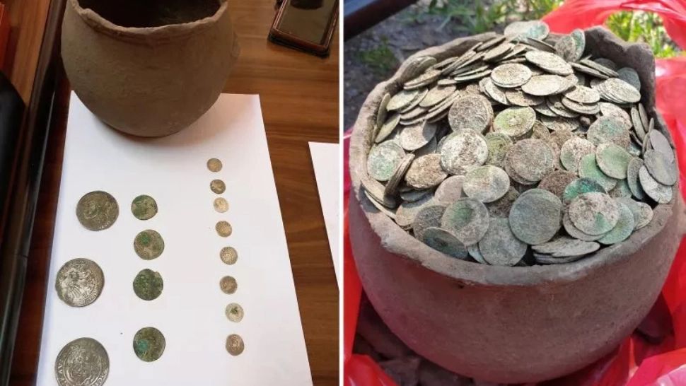 Trei români căutători de metale au dat lovitura. Publicații din străinătate scriu despre descoperirea lor