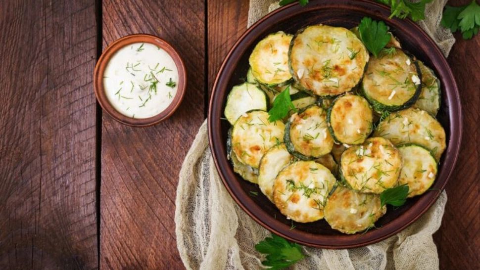 Dovlecei pane cu usturoi. Rețetă simplă de vară - Secretul crustei crocante