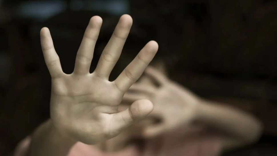 SE ȘTIA de copiii bătuți, violați în centre sociale - Noni Iordache face dezvăluiri terifiante - Cum se apără prefectul și șeful CJ Teleorman