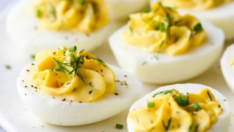 Cea mai simplă rețetă de ouă umplute - Se face repede și este irezistibilă