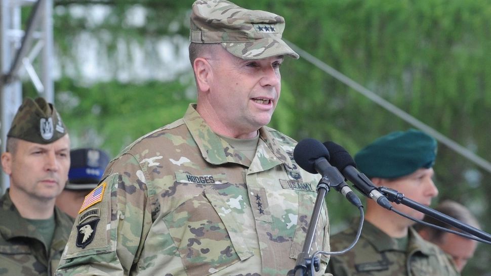 General american de top: Biden trebuie să pregătească NATO pentru un război iminent, în ciuda eșecului Rusiei în Ucraina