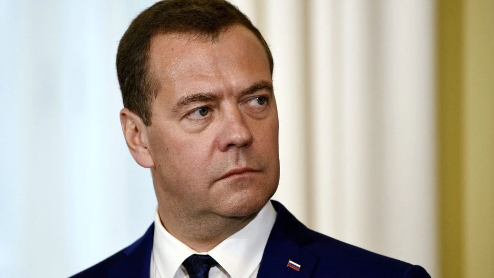 Medvedev avertizează: Primirea Ucrainei în NATO ar însemna „Al treilea război mondial”!