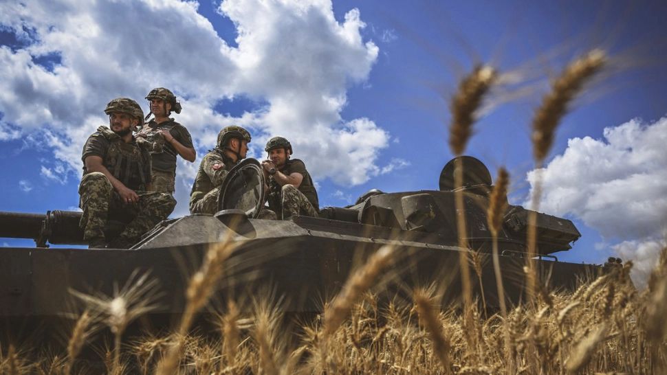 Război în Ucraina, ziua 501. Comandanții regimentului Azov s-au întors acasă. Reacții furibunde de la Kremlin