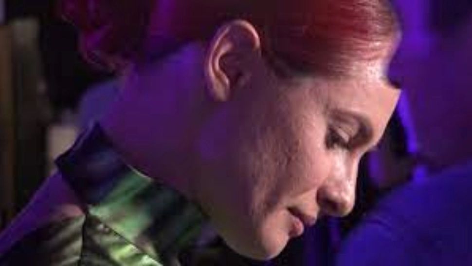 Cum a scăpat cântăreața Raluka de acnee: „Nu aveți încredere în toate produsele care sunt pe piață”