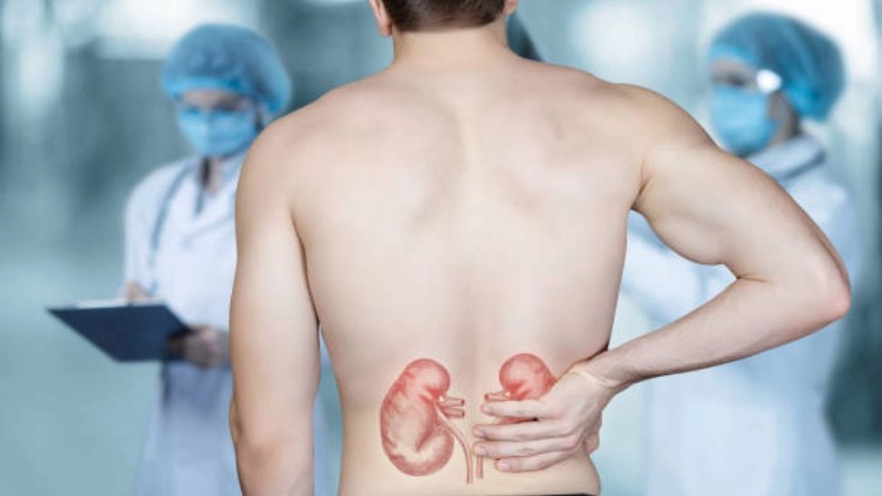 Cum poți preveni apariția pietrelor la rinichi. Ce recomandă specialiștii pentru a evita această afecțiune