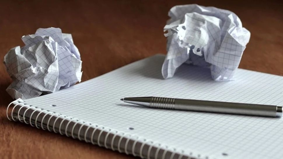 Elevii din anii terminali cu media sub 7 în anul școlar precedent, incluși în programe intensive de învățare remedială