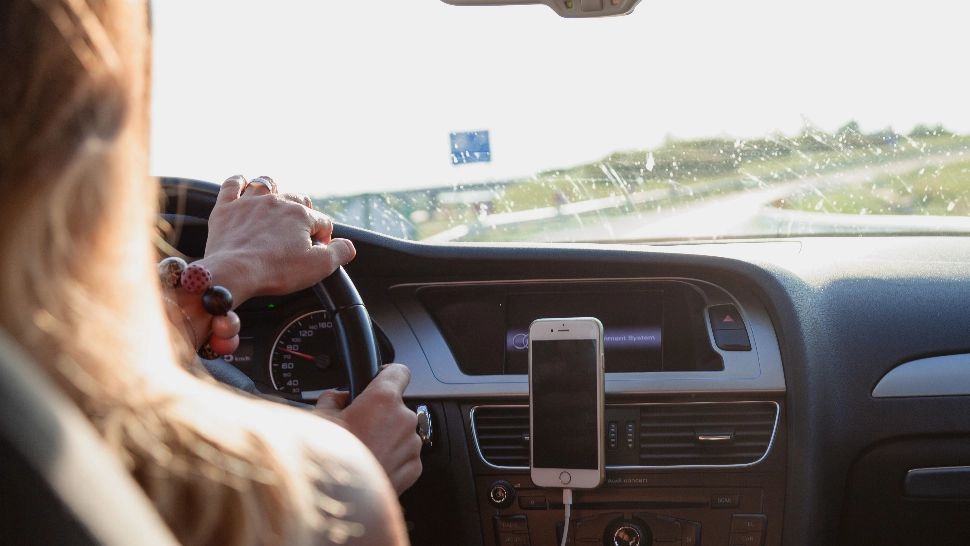 Lovitură de la UE pentru șoferi: Categoria B nu este de ajuns. De ce ar putea fi nevoiți să mai dea încă un examen de permis