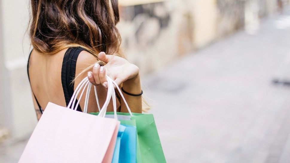 11 lucruri promovate în reclame pe care o persoană inteligentă nu le va cumpăra. Cum să eviți capcanele publicitare care te lasă fără bani