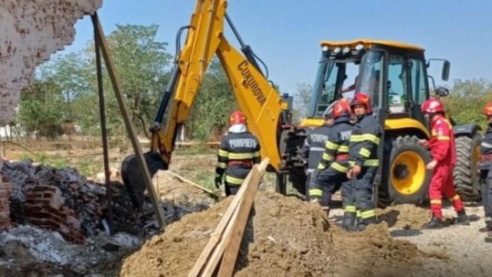 Accident MORTAL. Un zid a căzut peste un muncitor, în județul Dâmbovița