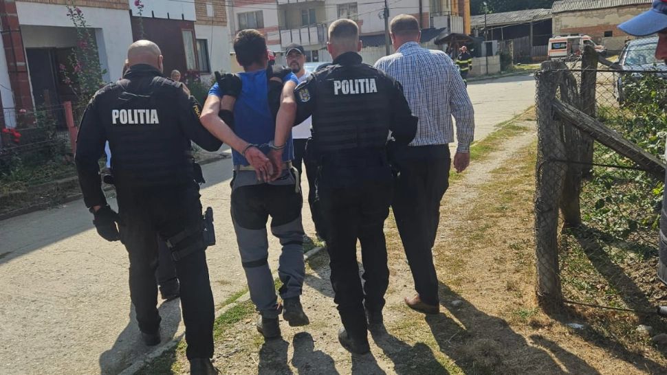 Gest extrem al unui bărbat din Argeș. Ce amenința că va face, înainte ca fiul său să sune la poliție