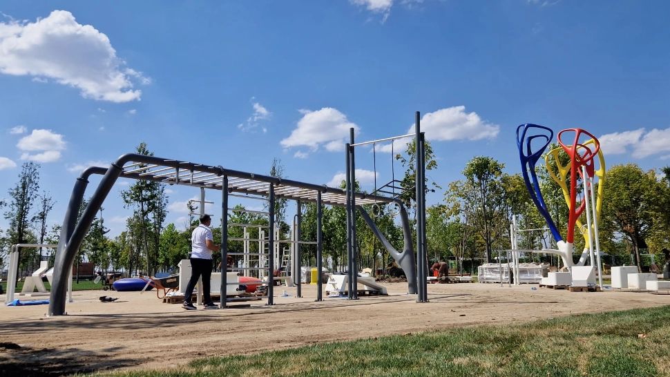 Se amenajează zona de fitness în aer liber și terenuri sportive la parcul Tudor Arghezi - FOTO