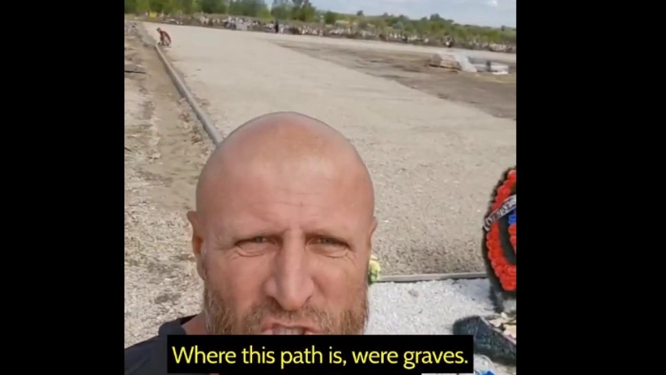 Rușii au ras de pe suprafața pământului un cimitir al mercenarilor Wagner și au turnat beton deasupra. „Ce faceți? Nu vă e frică de Dumnezeu?” 