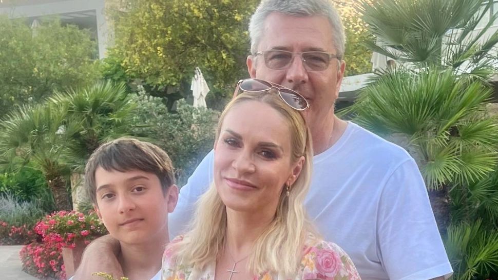 Gabriela Firea și-a serbat ziua de naștere la 3 săptămâni după - Imagini senzaționale din Grecia cu fostul ministrul