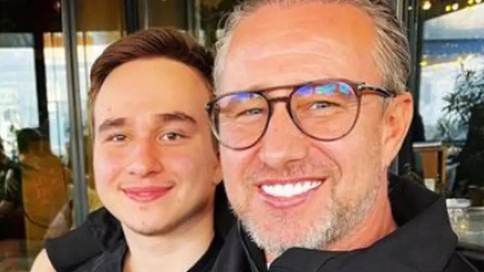 Fiul lui Reghecampf, derapaj odios. Ce-a spus despre statul Israel: ”Pus într-o cameră și pornit dușul” 