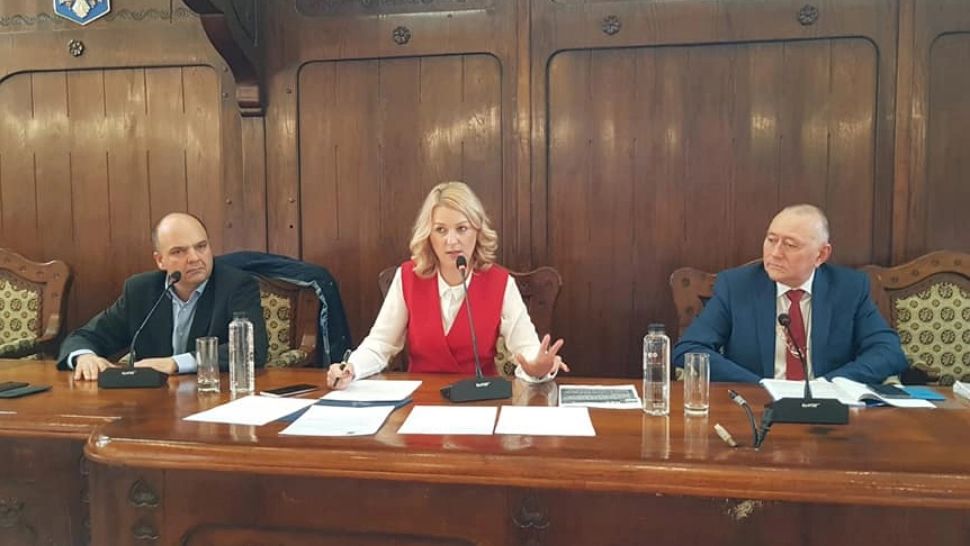 Azilele groazei din Mureș. Prefectul Mara Togănel și-a dat DEMISIA la o săptămână după ce anunțase Ciolacu