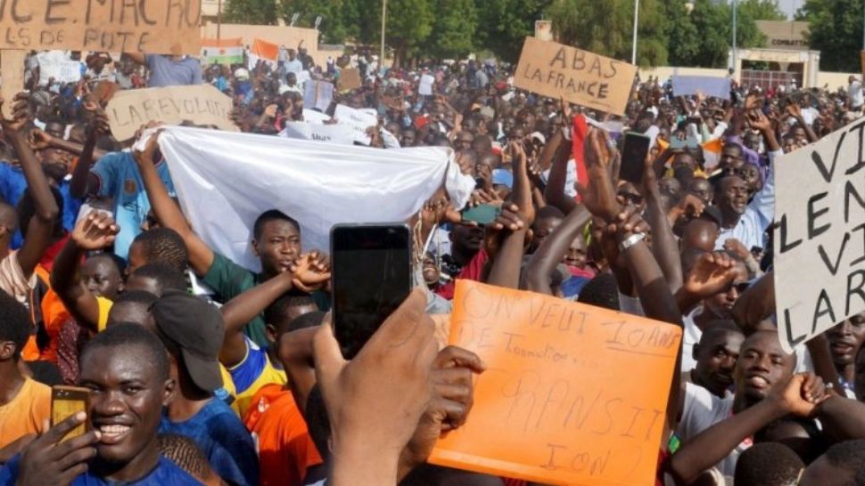 TOȚI cetățenii români care mai erau în Niger după lovitura de stat au fost evacuați - Anunțul MAE