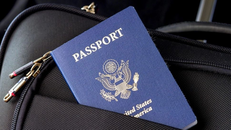 Prima țară din lume care renunță complet la pașapoarte. Cu ce vor fi înlocuite documentele