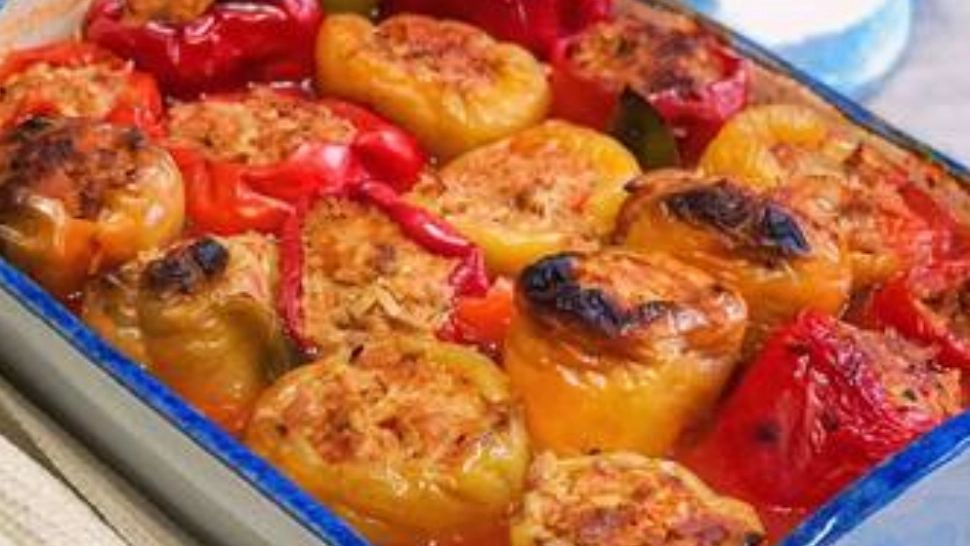 Secretul celor mai buni ardei umpluți, făcuți la cuptor - Dacă faci această rețetă, se mănâncă tot din farfurie!