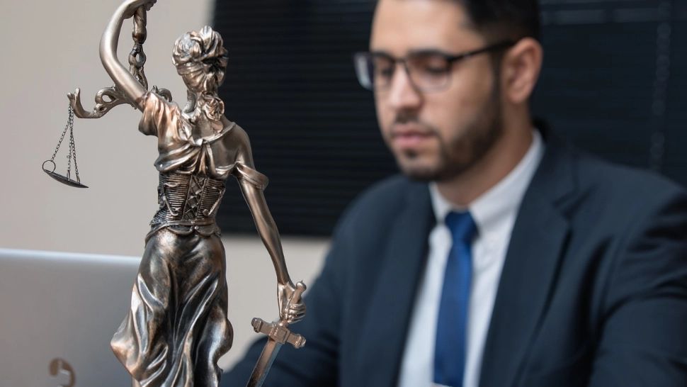 Alertă în lumea justiției - Avocații se pregătesc de grevă generală, revoltați de noile măsuri fiscale