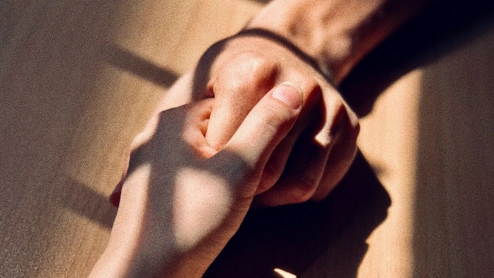 4 zodii își pot întâlni sufletul pereche în această toamnă! Astrele sunt de partea lor 