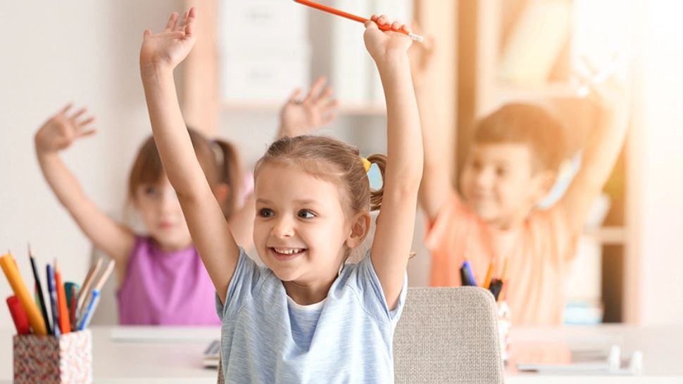 Primul clopoțel - Aproximativ 3 milioane de elevi încep astăzi școala. Ce "surprize" îi așteaptă - Structura noului an școlar