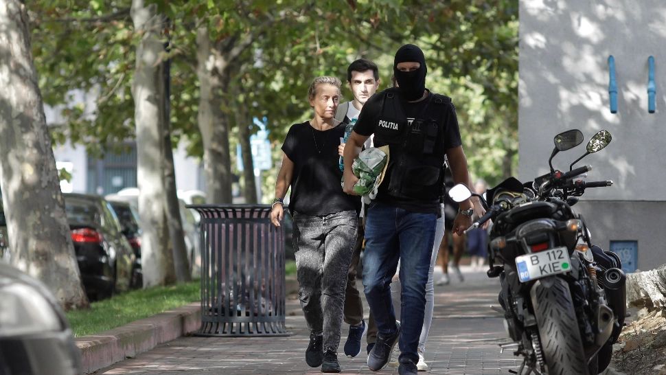 Dosarul 2 mai: Mama lui Vlad Pascu, din nou la Tribunal după ce a fost reținută - Ea ar putea fi ARESTATĂ