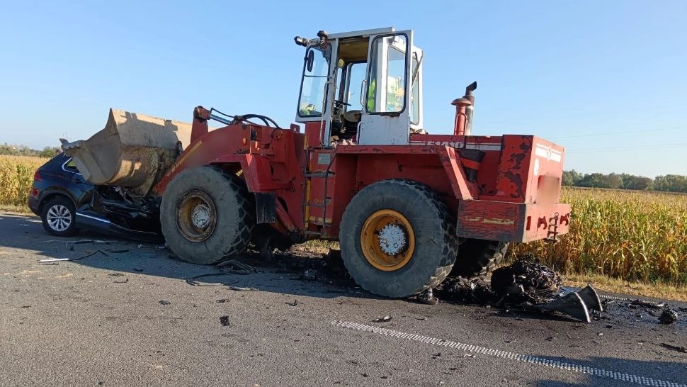 Accident grav, în Rădăuți: un bărbat a murit după ce a intrat cu mașina într-o volă - FOTO