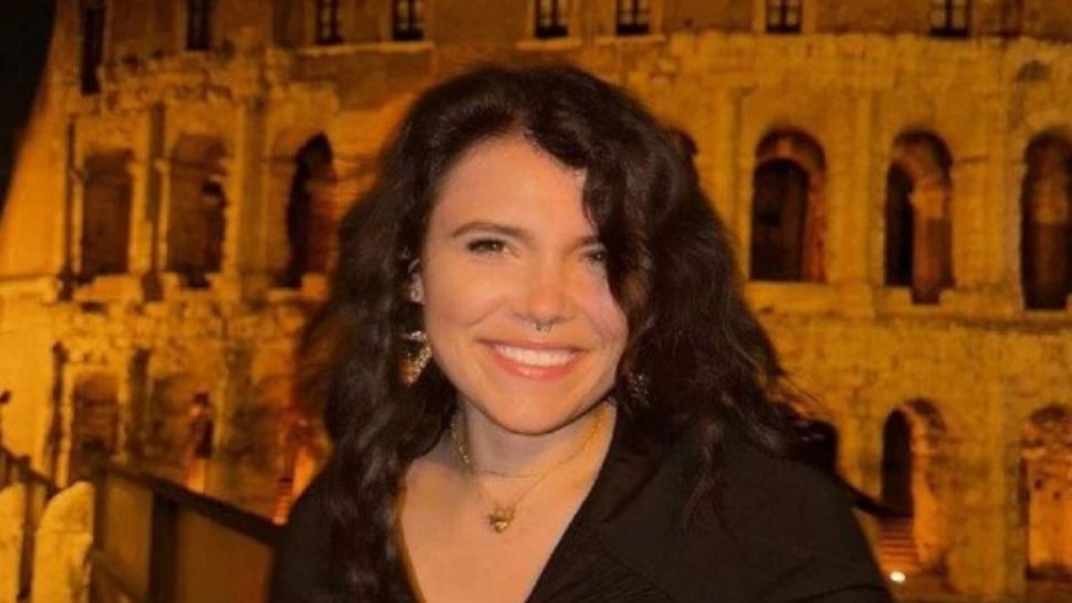 Româncă, atacată cu un cuțit într-un autobuz din Roma. Șoferul i-a spus să se descurce singură