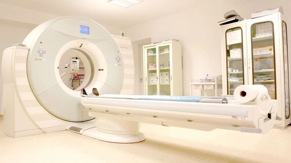 Orice persoană care fumează un pachet de ţigări pe zi trebuie să îşi facă un examen CT de torace - Avertismentul medicului Beatrice Mahler