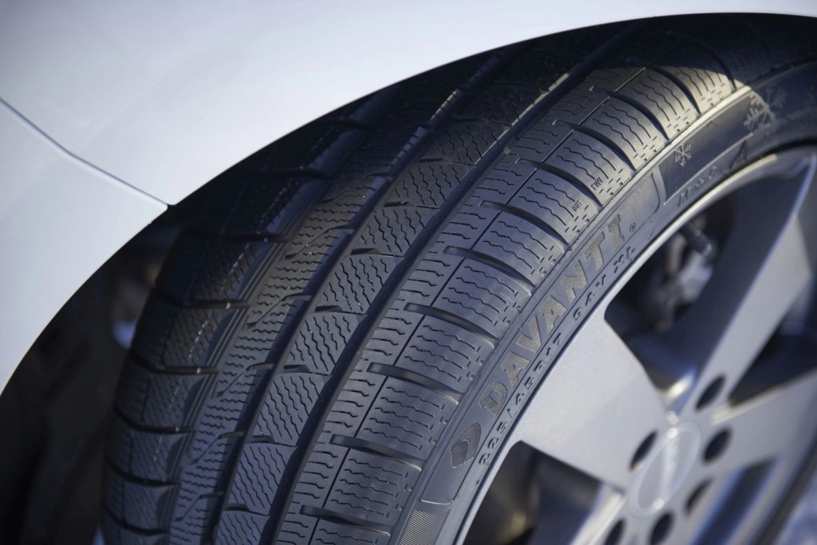 Care este, de fapt, durata de viață a anvelopelor. Sfaturile mecanicilor pentru a le păstra în stare bună cât mai mult timp