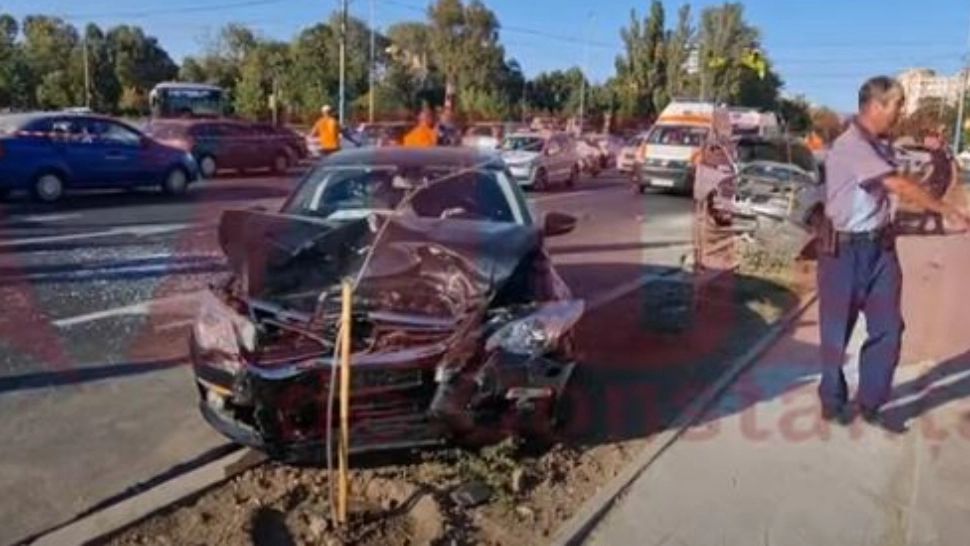 Haos pe șoselele din România - Urmăriri cu focuri de armă - Șoferi prinși drogați la volan 