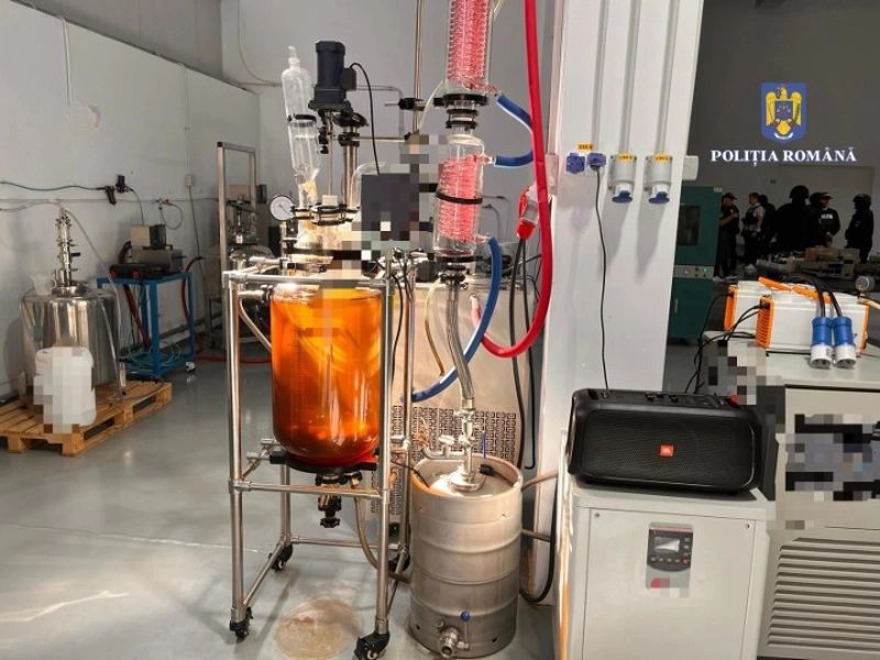 Patronul si 7 angajați ai fabricii de vise de la Mirăslău, ARESTAȚI