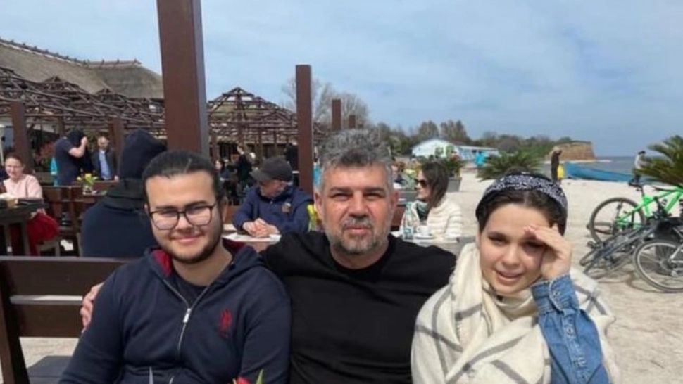 Nunta anului. Marcel Ciolacu, socru mare: Fiul său, căsătorie cu colega sa de la Medicină - Unde are loc petrecerea