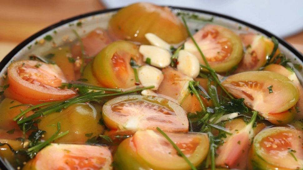 Pericolul din murături: persoanele care suferă de aceste boli nu ar trebui să le mănânce niciodată