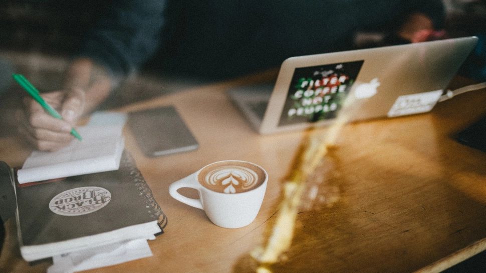 Metoda inedită prin care directorul unei companii își alege candidații. De ce este aspru criticat „testul ceștii de cafea”