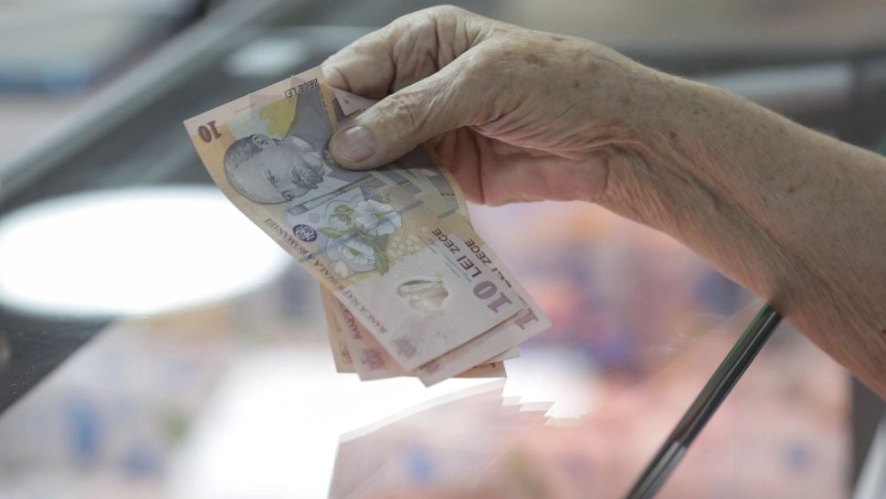 Județul cu o pensie de 56 ori mai mare decât cea minimă. Câți vârstnici trăiesc cu mai puțin de 1.300 lei pe lună