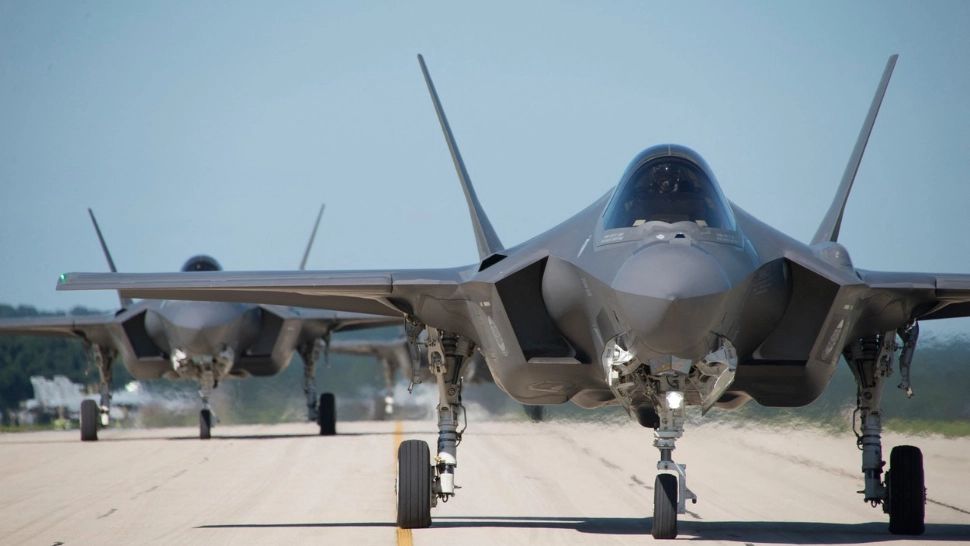 Armata Română cumpără avioane de luptă în plin val de războaie - Cea mai scumpă achiziție din istoria țării