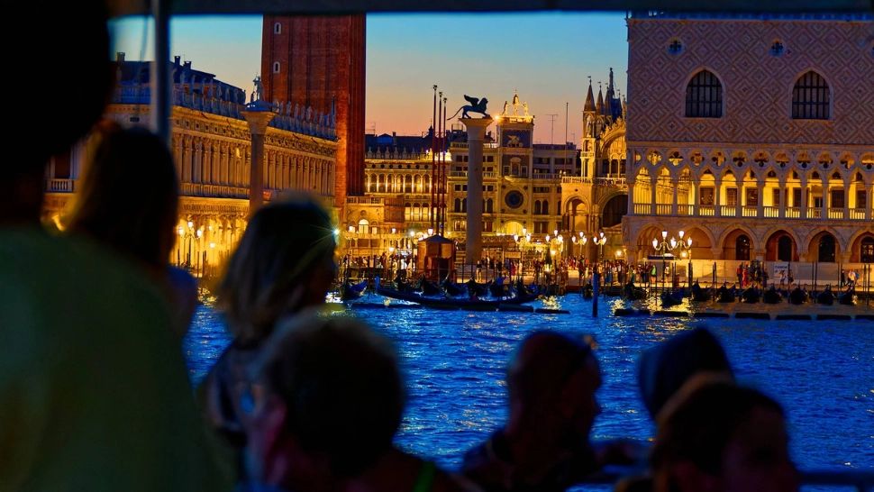 Turiștii din Veneția sunt disperați. Croazierele pe canale nu vor mai ajunge într-un loc emblematic al orașului